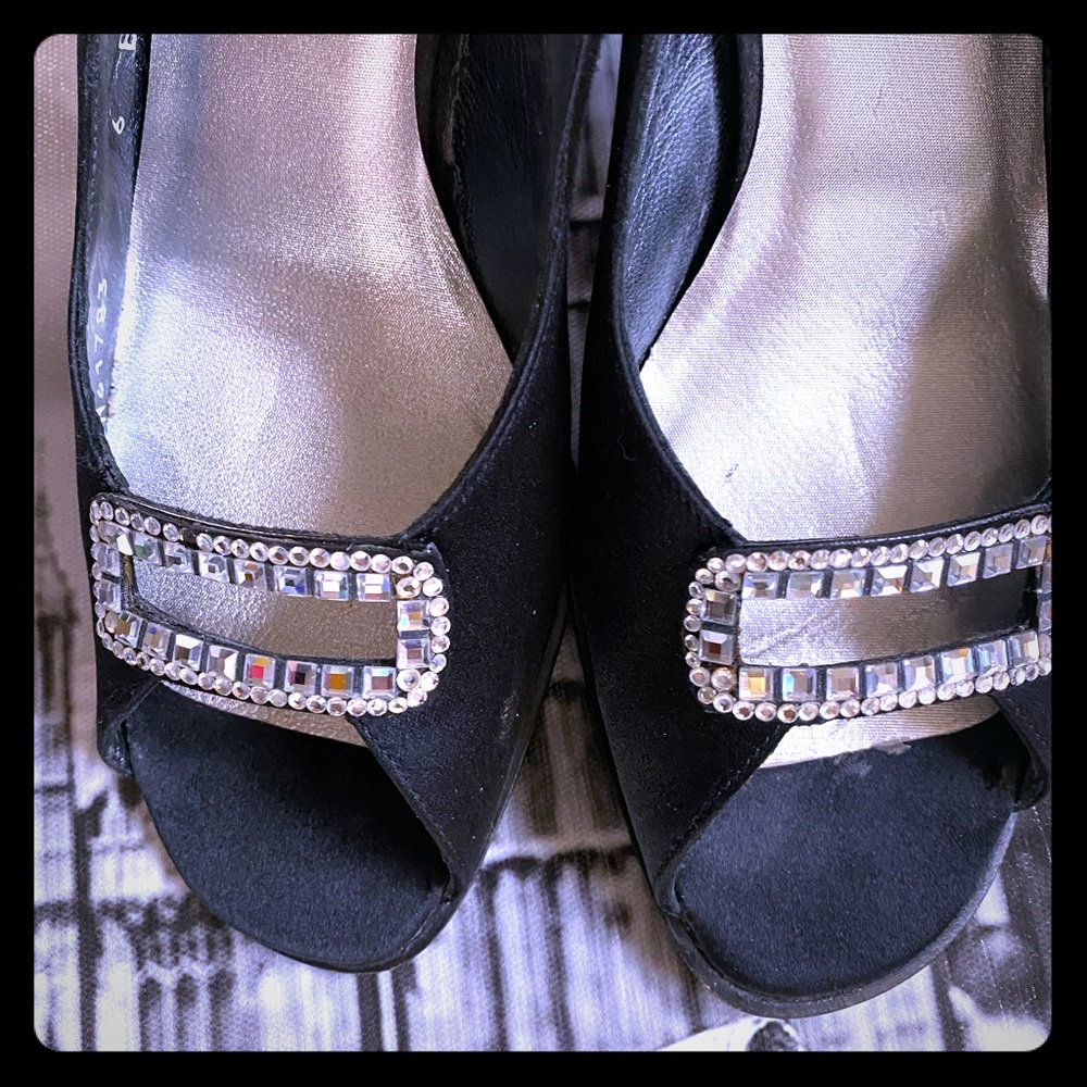 STUART WEIRZMAN SIZE 6.5 LIKE NEW